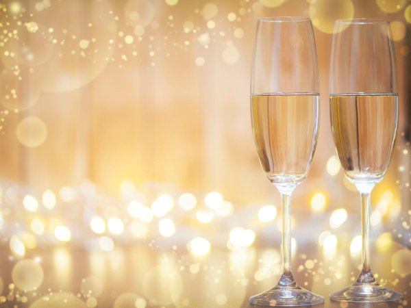 Sekt-Silvester | &copy; AdobeStock
